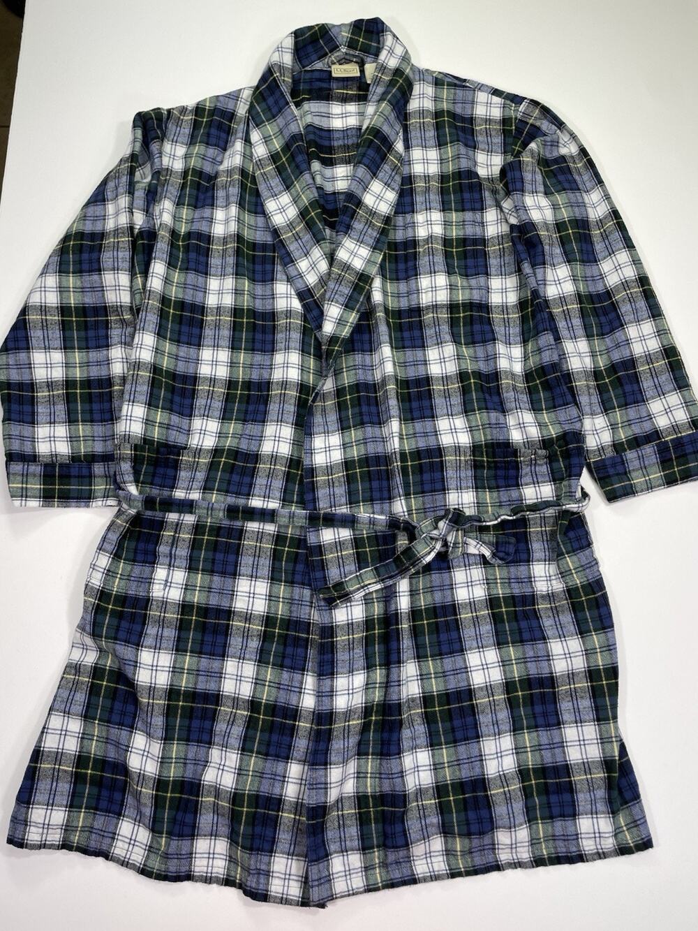 LL Bean Scotch Plaid Gray Flannel Robe Men’s‎ L 100% Cotton Plaid Bathrobe